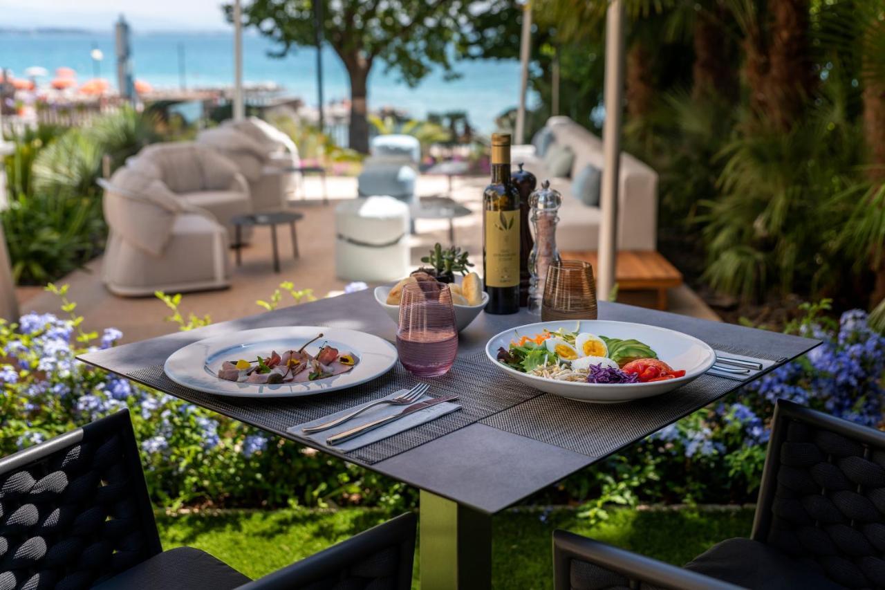 Villa Rosa Hotel Desenzano Desenzano del Garda Ngoại thất bức ảnh