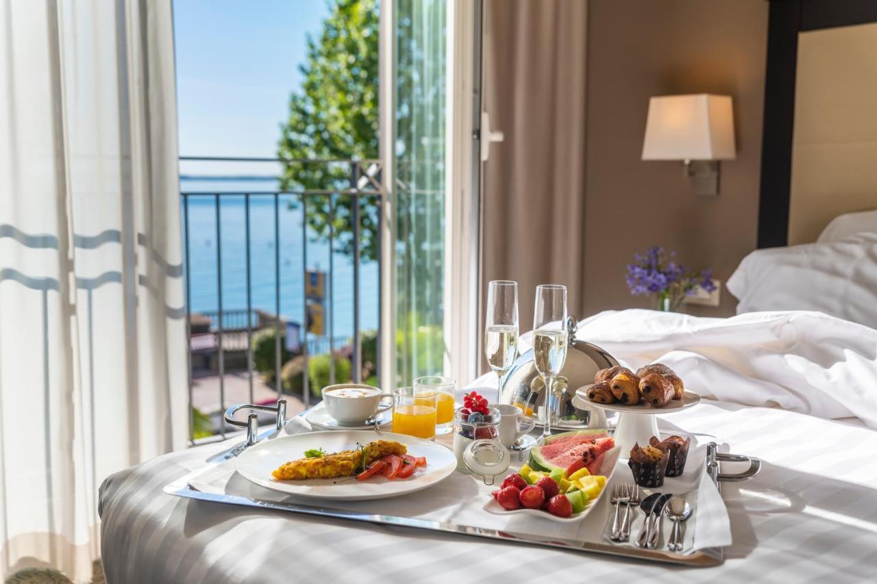 Villa Rosa Hotel Desenzano Desenzano del Garda Ngoại thất bức ảnh