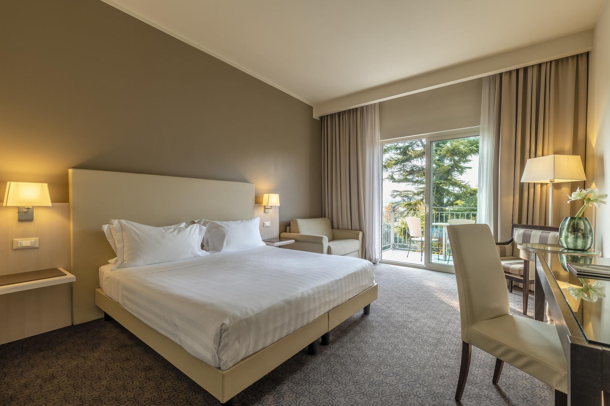 Villa Rosa Hotel Desenzano Desenzano del Garda Ngoại thất bức ảnh