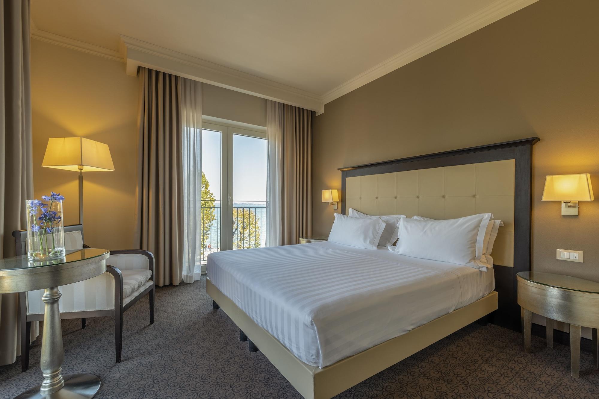 Villa Rosa Hotel Desenzano Desenzano del Garda Ngoại thất bức ảnh