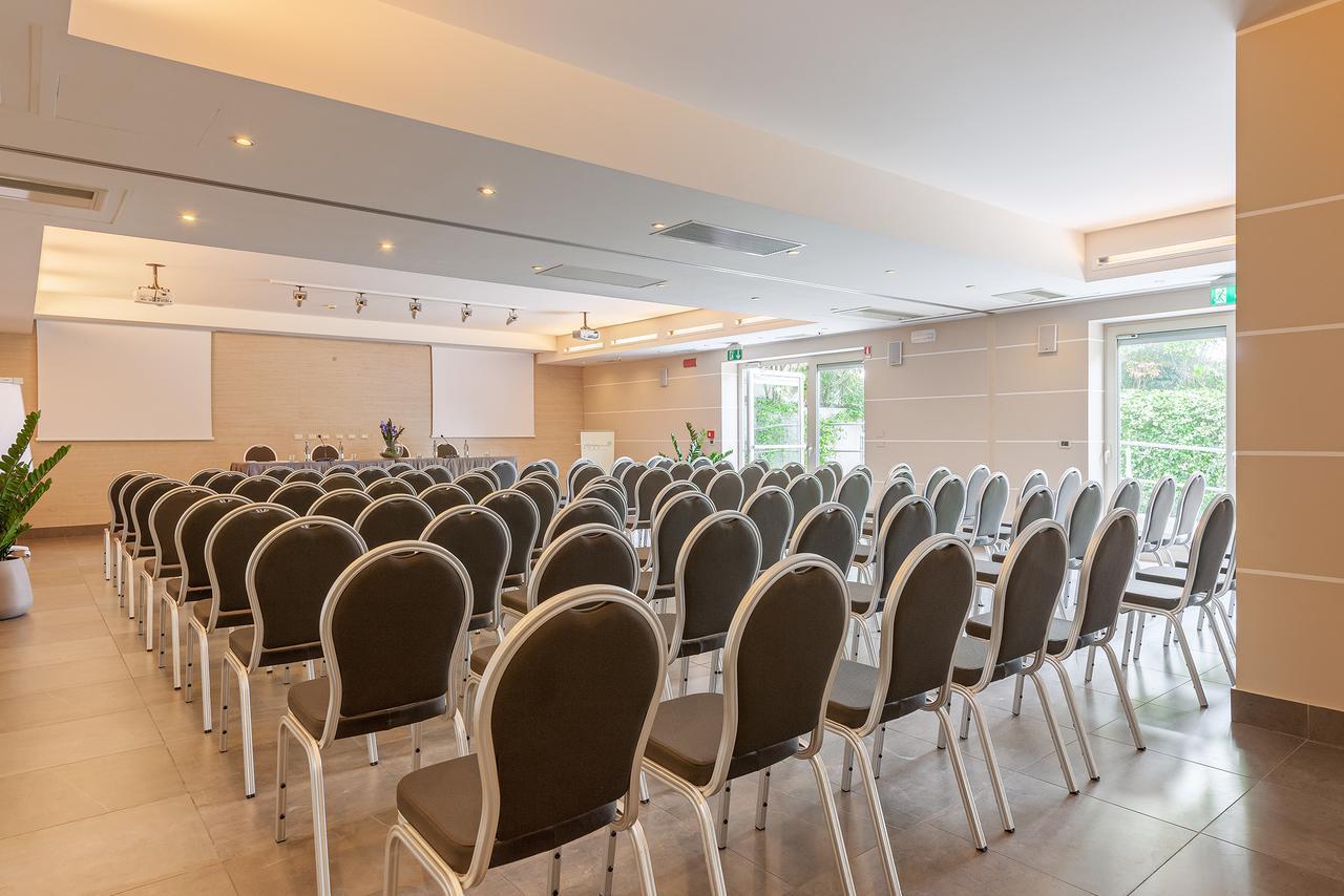 Villa Rosa Hotel Desenzano Desenzano del Garda Ngoại thất bức ảnh