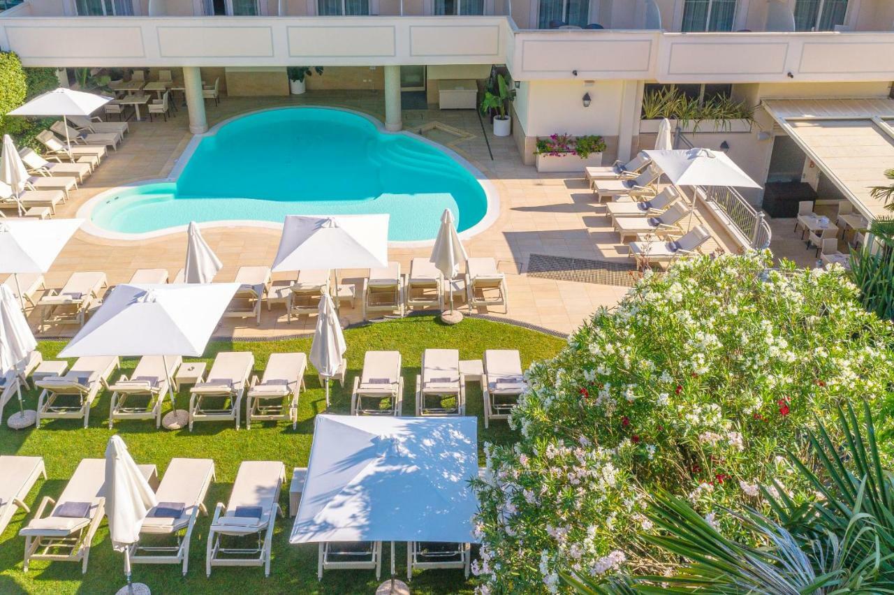Villa Rosa Hotel Desenzano Desenzano del Garda Ngoại thất bức ảnh